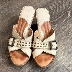 Born Women's Tan Studded Sandals Size 7